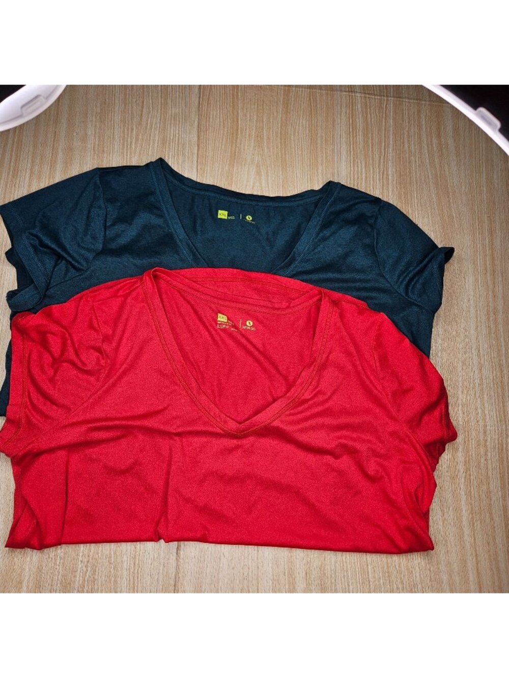 Xersion women's dark green and red short sleeve athletic shirt bundle